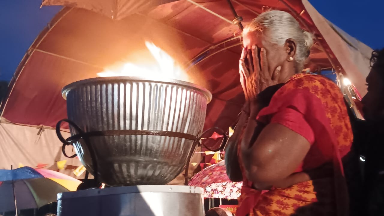 கொட்டும் மழைக்கும் மத்தியிலும் தமிழீழத்தில் நினைவேந்தப்பட்ட தமிழீழத் தேசிய மாவீரர் நாள் 2024 8