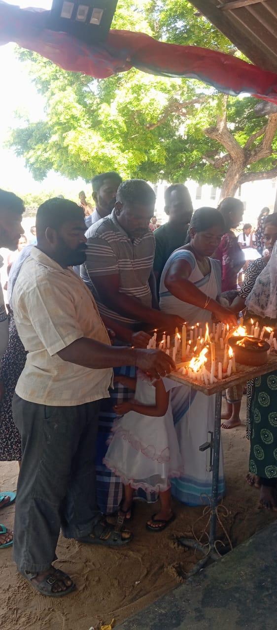 மன்னாரில் நடைபெற்ற 16ஆம் ஆண்டு முள்ளிவாய்க்கால் நினைவேந்தல் ! 3