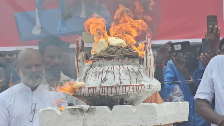 முள்ளிவாய்க்காலில் உணர்வெழுச்சியுடன் மீண்டெழும் தமிழர் தேசம் - படங்கள் இணைப்பு 18