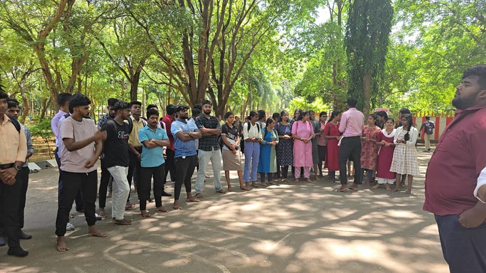 யாழ். பல்கலைக்கழகத்தில் நடைபெற்ற தியாகி பொன்.சிவகுமாரனின் நினைவேந்தல்!! 9