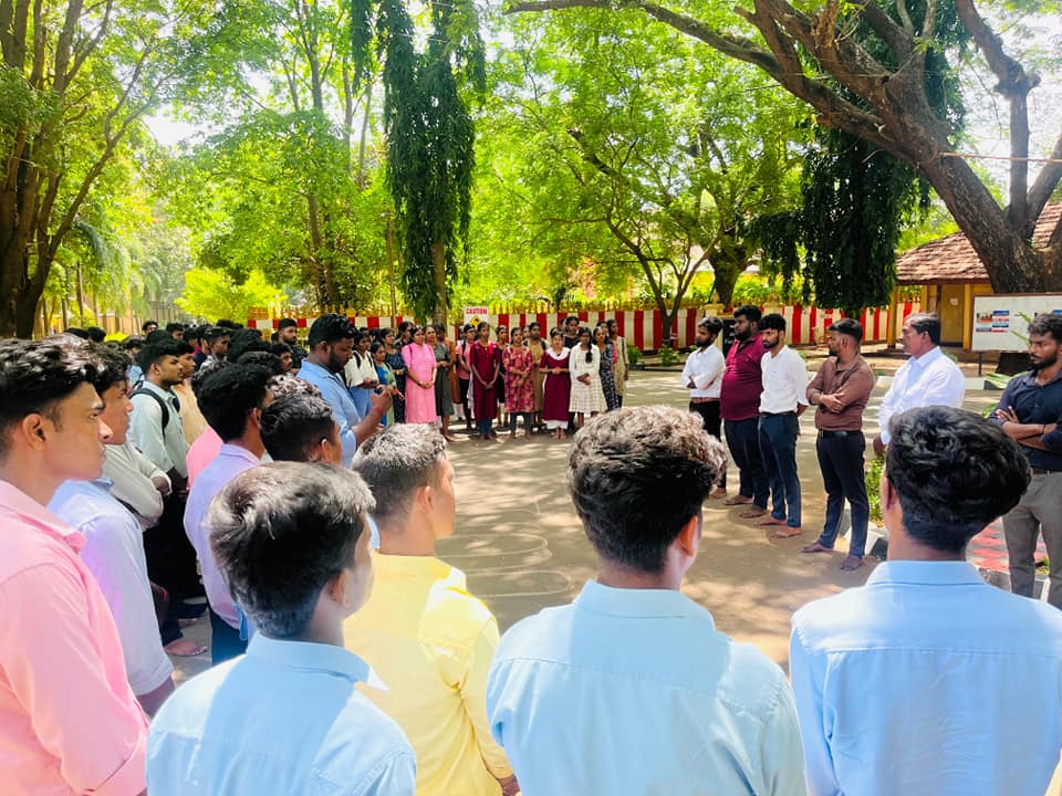 யாழ். பல்கலைக்கழகத்தில் நடைபெற்ற தியாகி பொன்.சிவகுமாரனின் நினைவேந்தல்!! 15